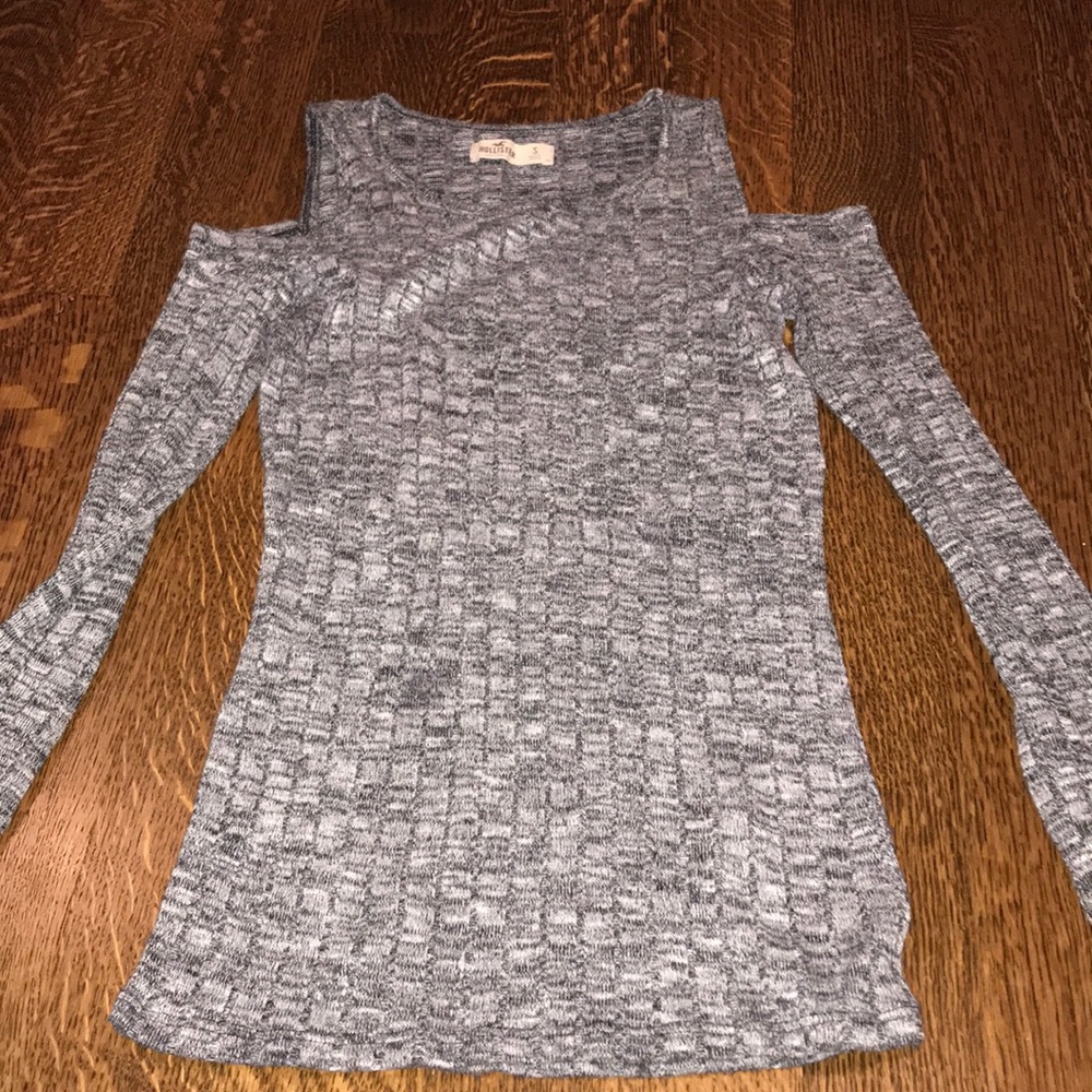 Tops - Picture 2 of 4